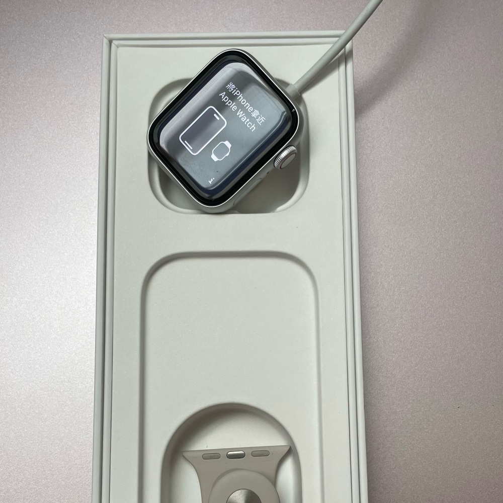 Apple Watch SE 40mm Silver Aluminum (GPS + Cellular)